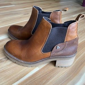 Bull boxer booties leather healed boots